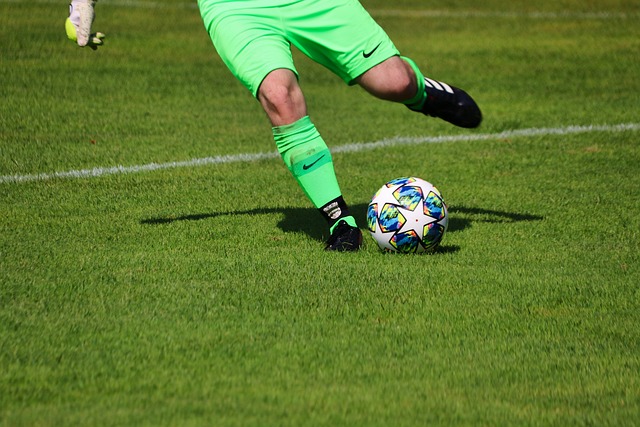 欧联杯第4轮战报：拉齐奥4战全胜排第1，曼联取得首胜排第15.